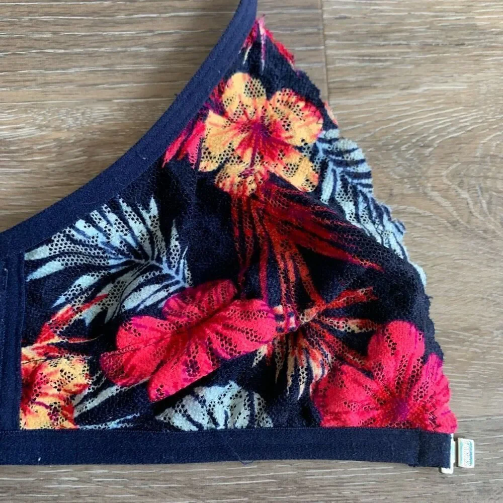 PINK Victoria Secret bralette front clasp racer back style size xs